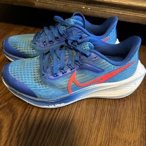 Nike Air Zoom Pegasus- size 1Y